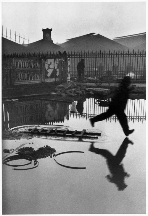 Henri Cartier-Bresson. Derrière la gare Saint-Lazare, Paris, France, 1932. Bibliothèque nationale de France, Paris
© Henri Cartier-Bresson / Magnum Photos, Òcourtesy Fondation Henri Cartier-Bresson.