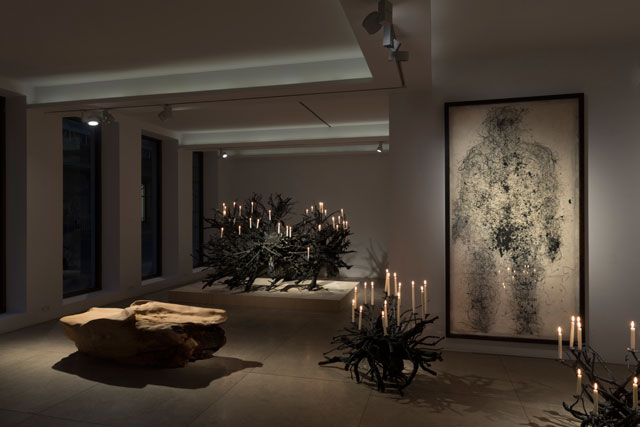 Michele Oka Doner: Bringing the Fire, installation view, David Gill Gallery, London, March 2018. Image courtesy of David Gill Gallery. Photograph: READS.