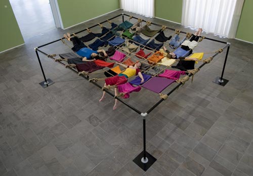 Trisha Brown, <em>Floor of the Forest</em>, 1970. Installation and performance in the exhibition space © Trisha Brown. Photo: Katrin Schilling/documenta GmbH.