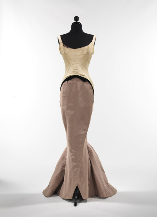 Charles James (American, born England, 1906–1978). <em>Evening Dress</em>, 1957. American. Silk. The Brooklyn Museum Costume Collection at the Metropolitan Museum of Art.
