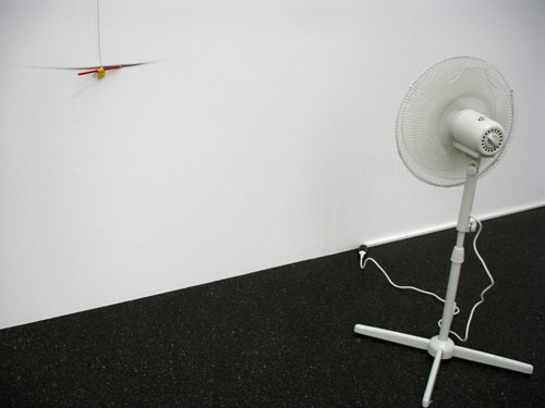 Luis Camnitzer. <em>Portrait of the artist,</em> 1991/2010. Fan, thread and pencil, dimensions variable. Daros Latinamerica Collection, Zurich.