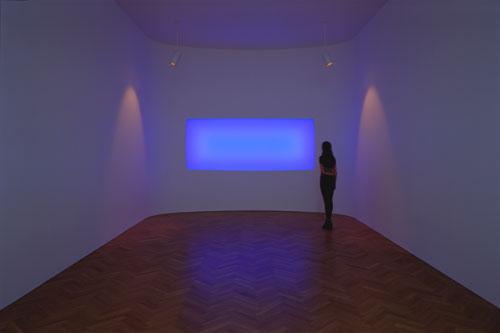 James Turrell. Ukaloo, Wide Glass, 2011. Installation view (2), courtesy Pace London. © James Turrell, Florian Holzherr.